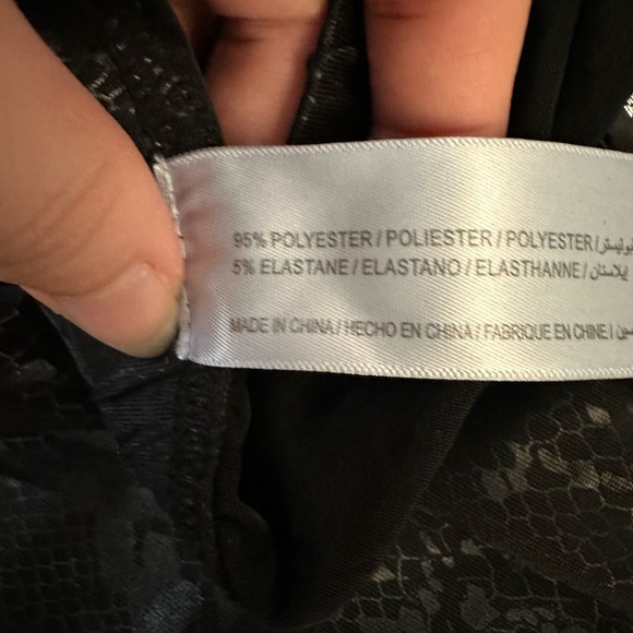 Snake Print Faux Leather Leggings NWOT - Picture 6 of 7